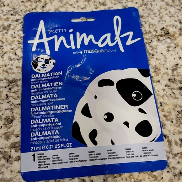 Korean Dalmation Fask Mask - FREE WITH PURCHASE - Picture 1 of 3